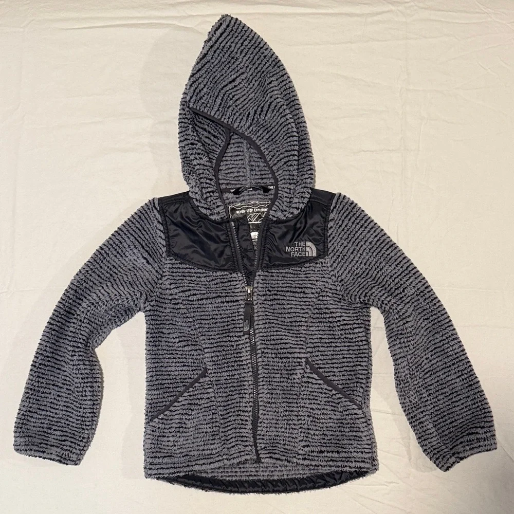 The North Face Kids Black and Gray Fleece Hoodie